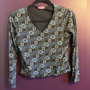 Floral Patterned V-Neck Long Sleeve Top